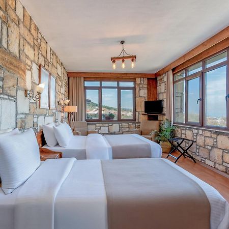 Kozbeyli Konagi Hotel Yenifoca ภายนอก รูปภาพ