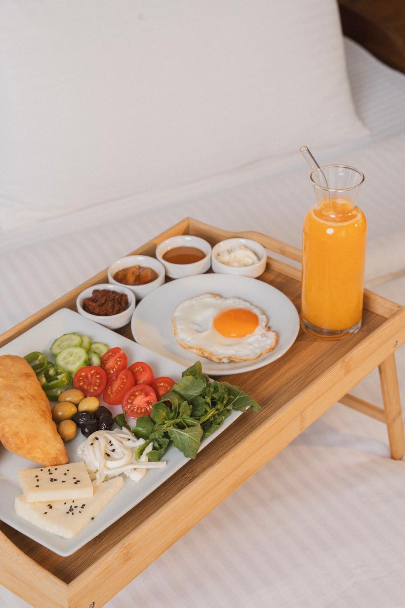 Kozbeyli Konagi Hotel Yenifoca ภายนอก รูปภาพ