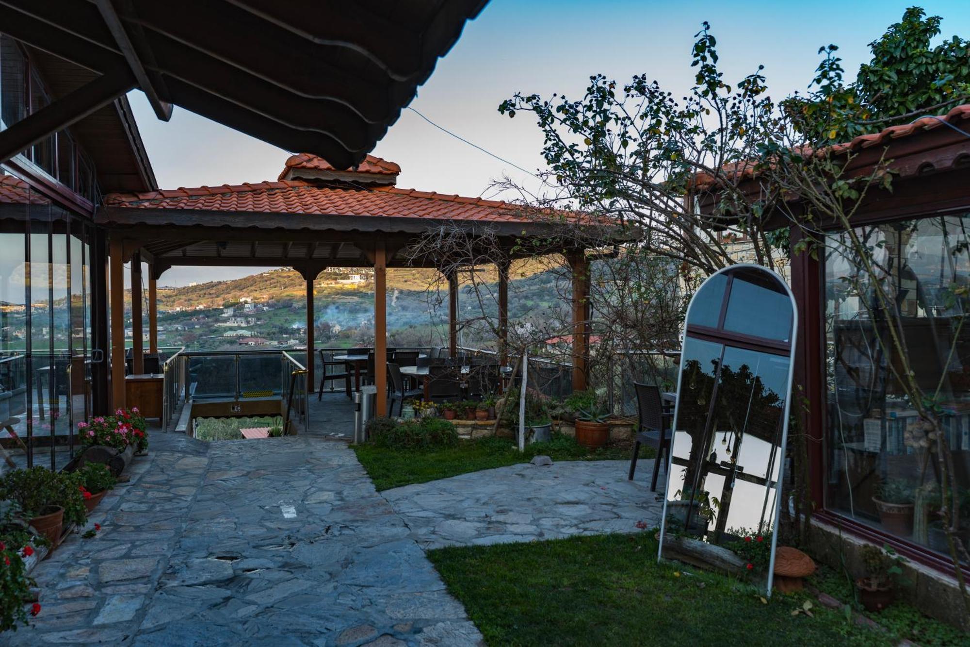 Kozbeyli Konagi Hotel Yenifoca ภายนอก รูปภาพ