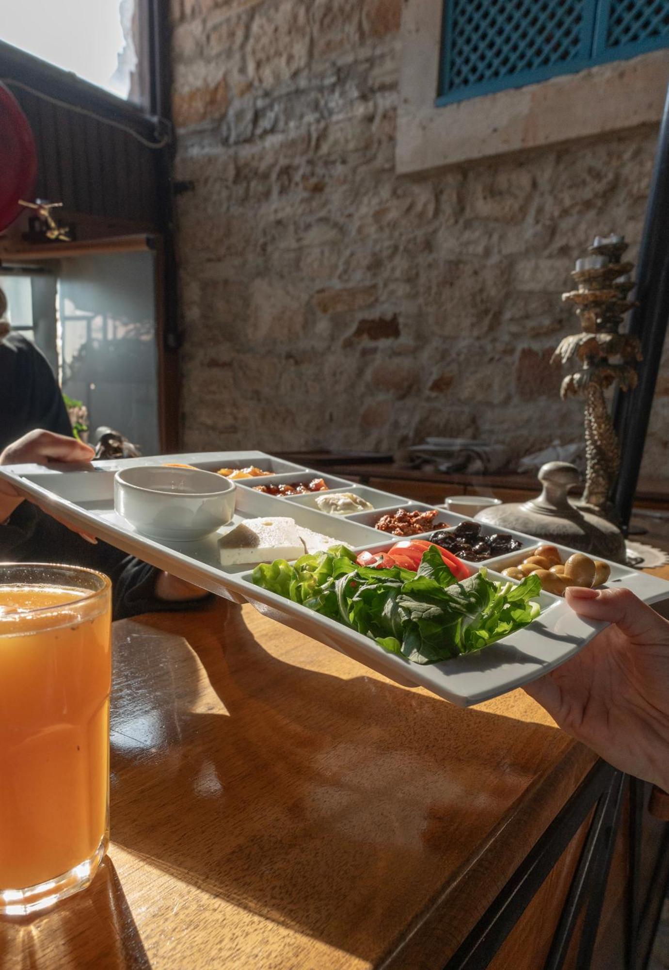 Kozbeyli Konagi Hotel Yenifoca ภายนอก รูปภาพ