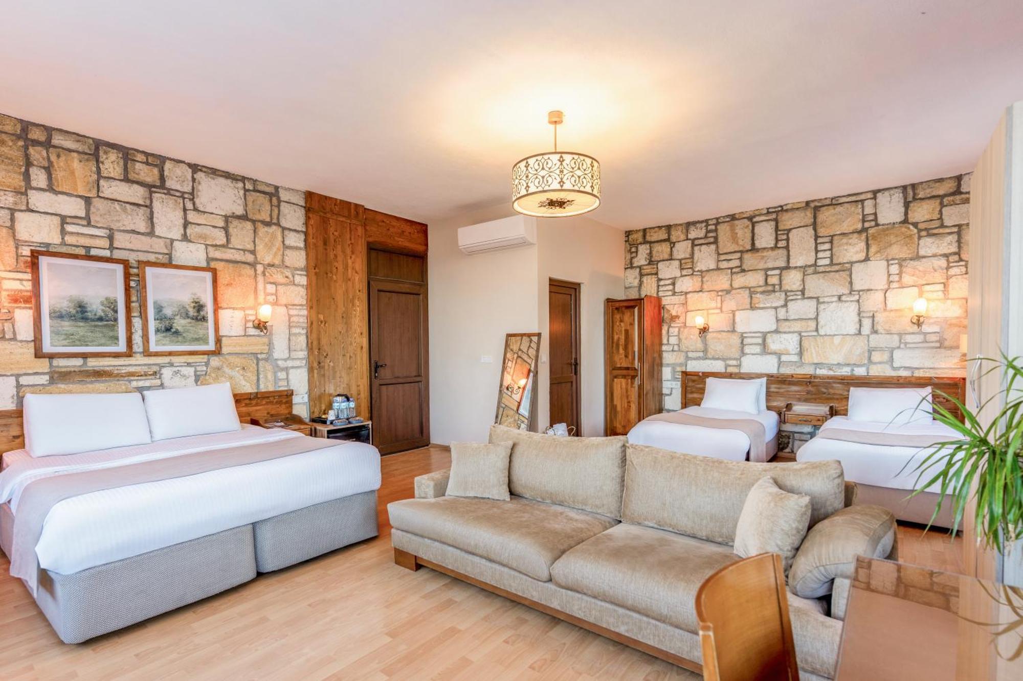 Kozbeyli Konagi Hotel Yenifoca ภายนอก รูปภาพ