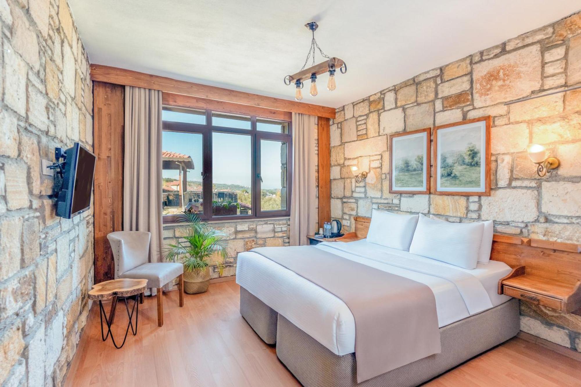 Kozbeyli Konagi Hotel Yenifoca ภายนอก รูปภาพ