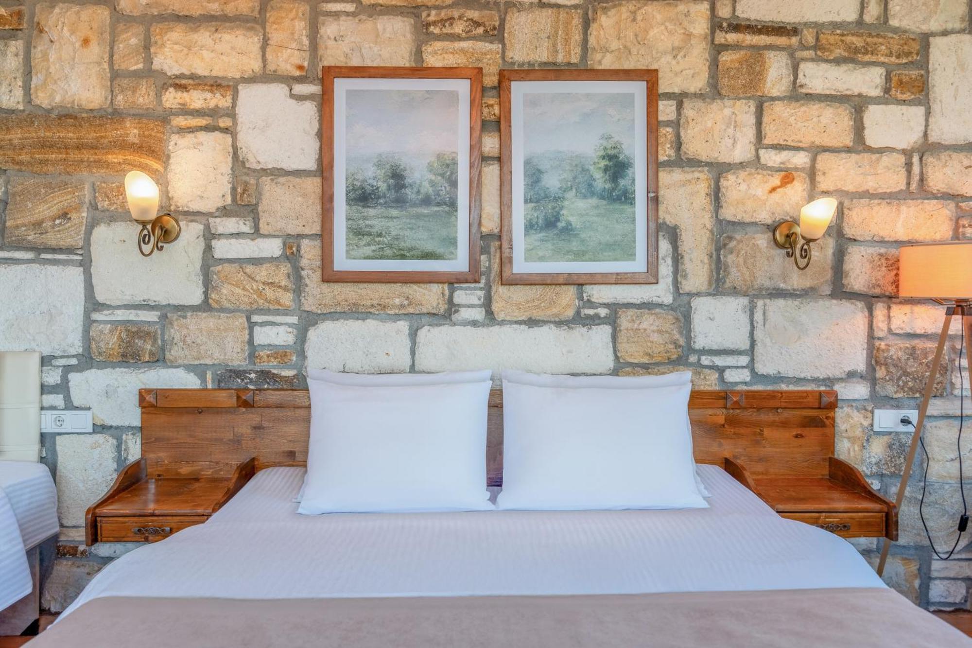 Kozbeyli Konagi Hotel Yenifoca ภายนอก รูปภาพ