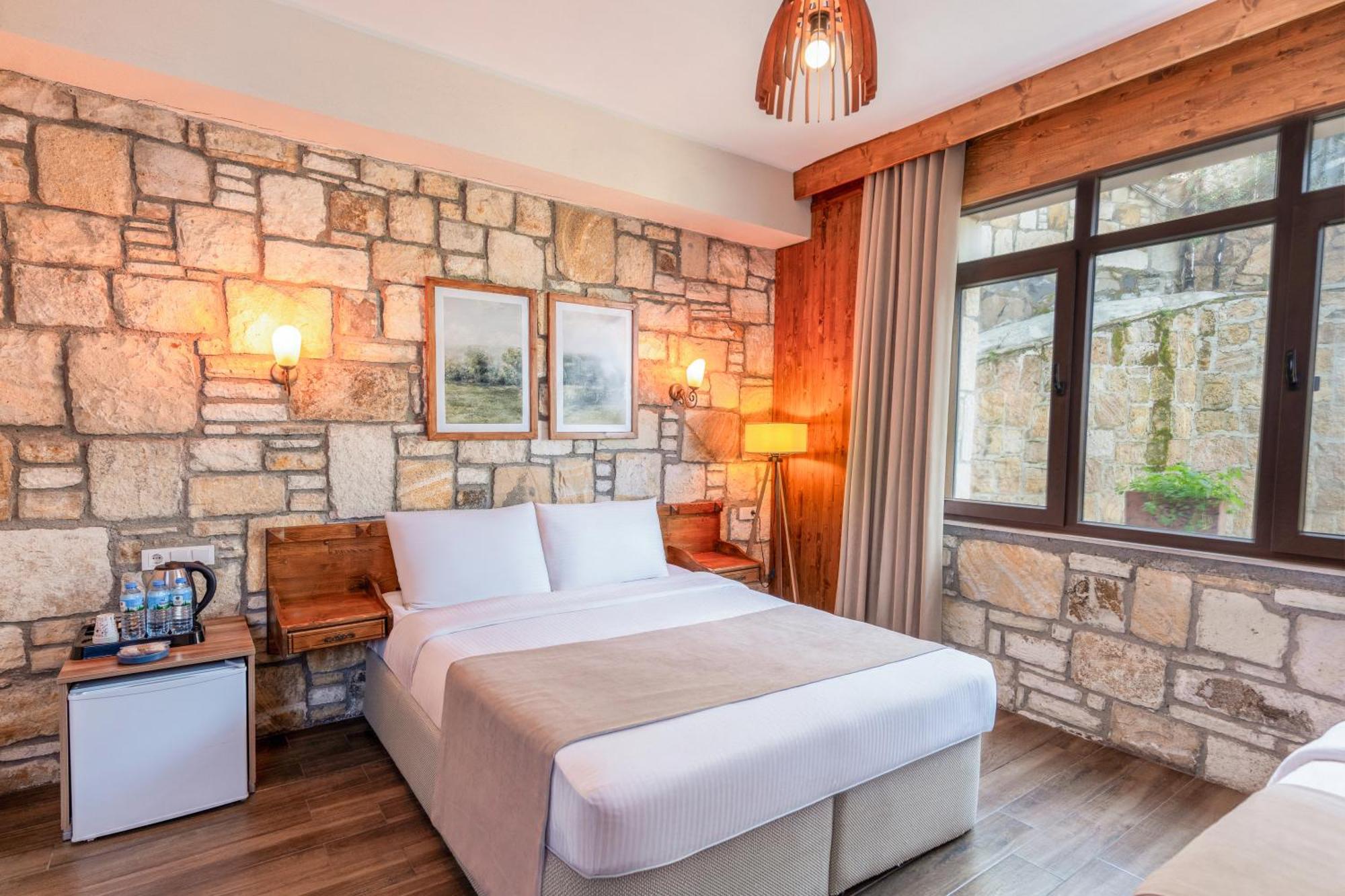 Kozbeyli Konagi Hotel Yenifoca ภายนอก รูปภาพ