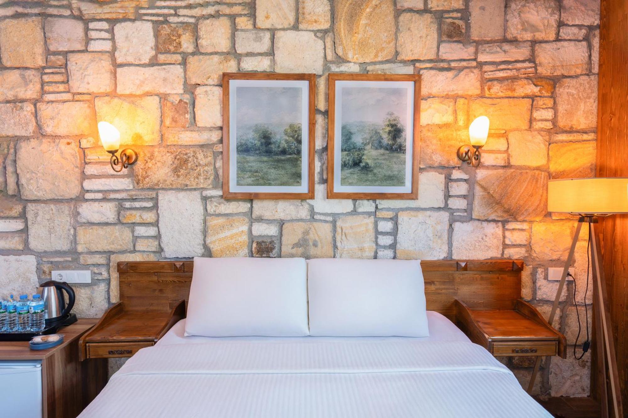 Kozbeyli Konagi Hotel Yenifoca ภายนอก รูปภาพ